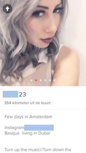 vrouwen op tinder|15 Tinder profiel tips: Zo krijg je vanavond al 10x。